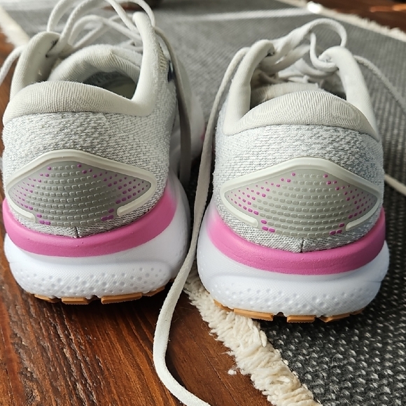 Brooks GHOST 16- Women's Athletic Shoes - Gray with Pink and Blue Highlights - Picture 8 of 14